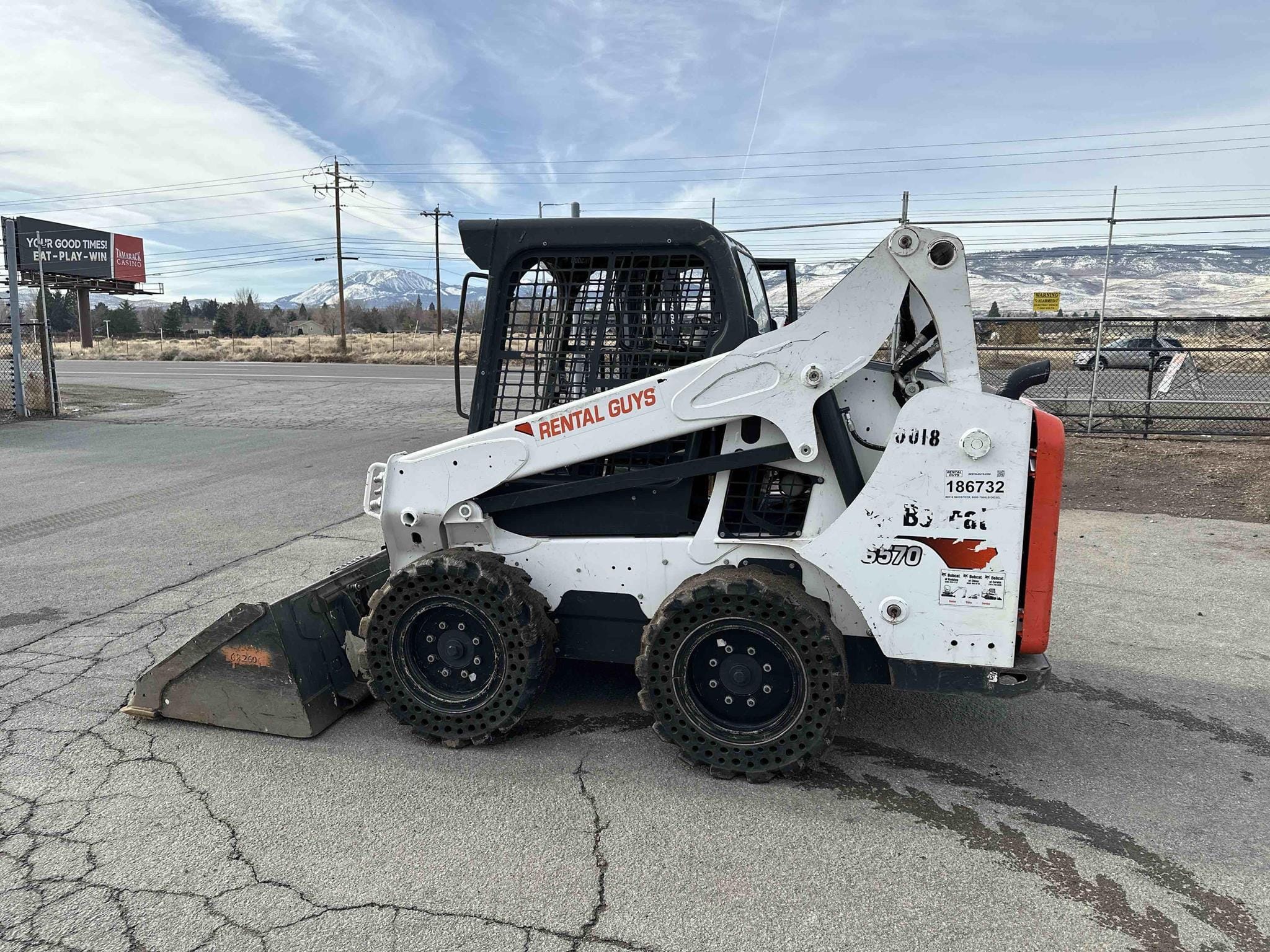 2020 Bobcat S570 Equipment Image0
