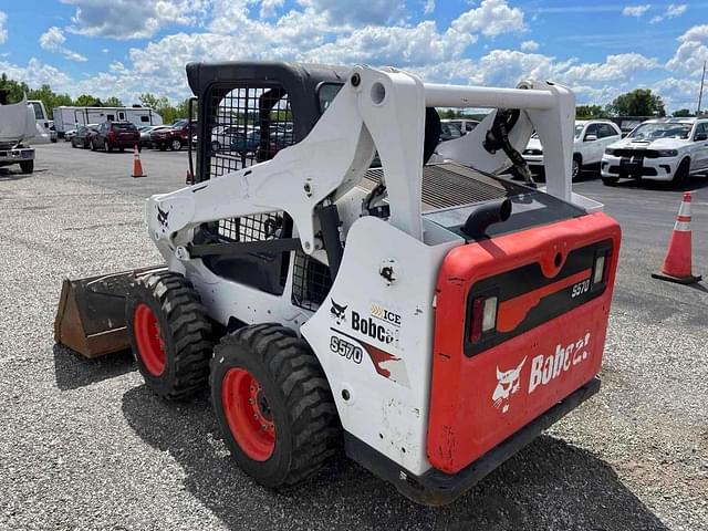 Image of Bobcat S570 equipment image 2