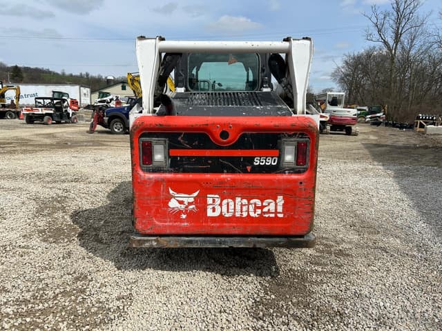 Image of Bobcat S590 equipment image 2