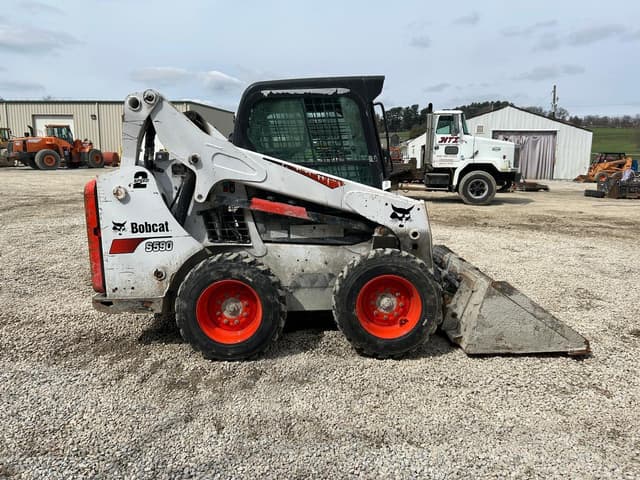 Image of Bobcat S590 equipment image 4