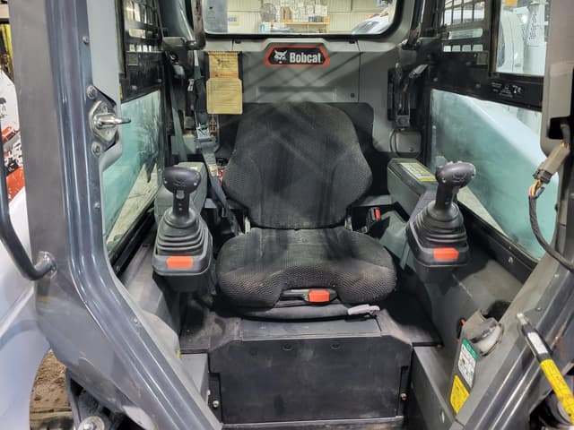 Image of Bobcat S64 equipment image 4