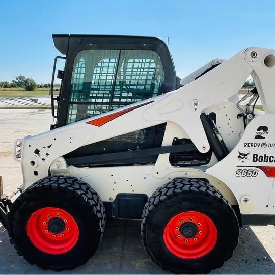 Image of Bobcat S650 equipment image 4