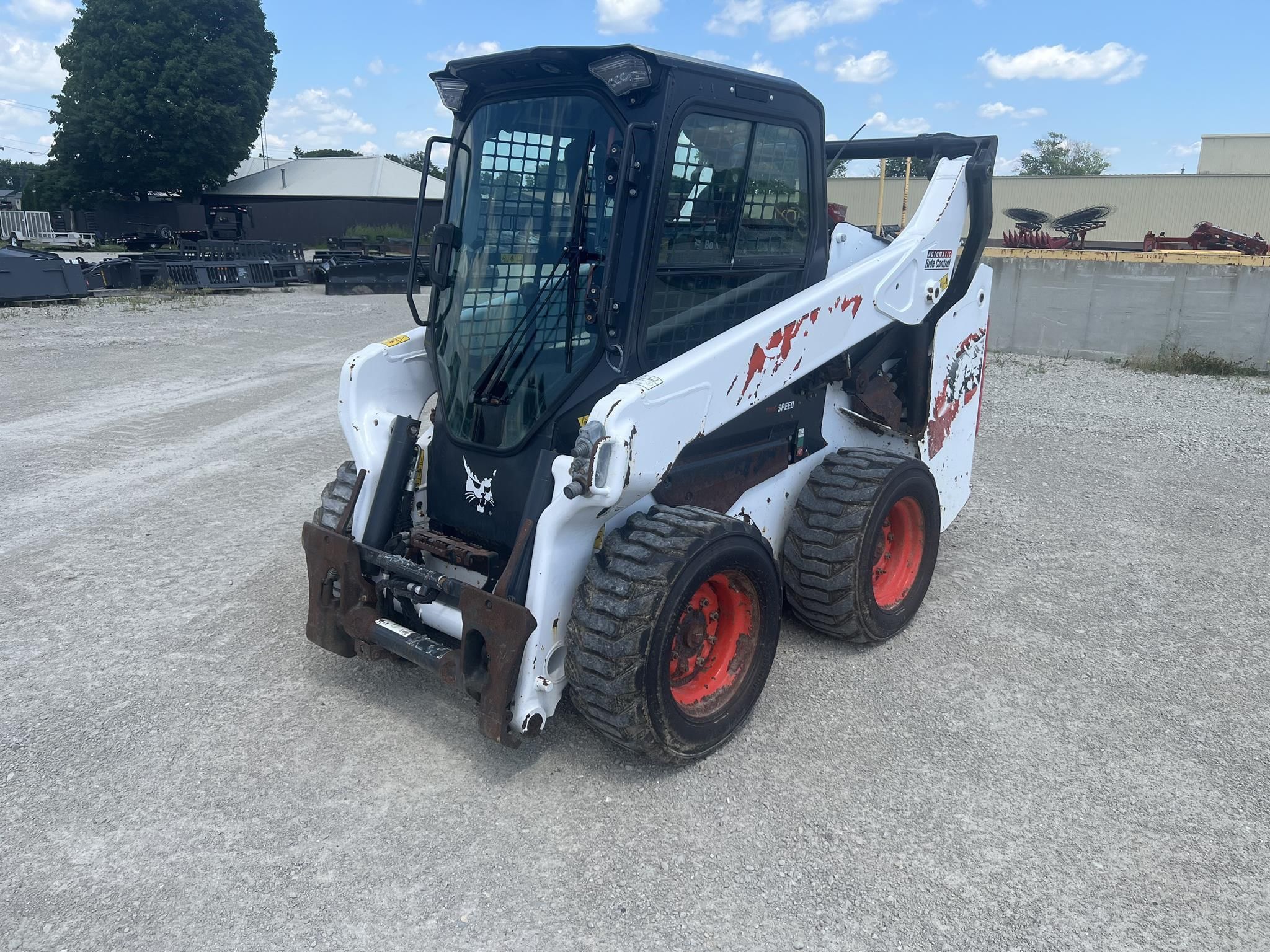 Main image Bobcat S66