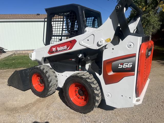 Image of Bobcat S66 equipment image 2