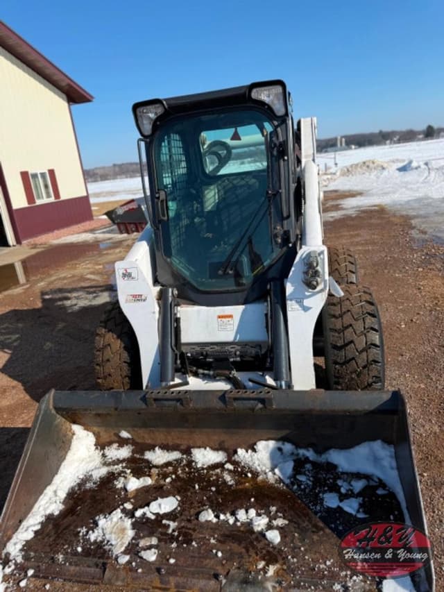 Image of Bobcat S740 equipment image 3