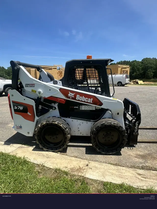 Image of Bobcat S76 equipment image 2