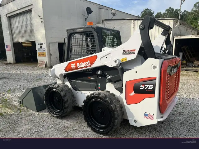 Image of Bobcat S76 equipment image 3