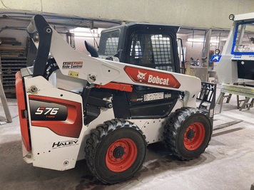Main image Bobcat S76