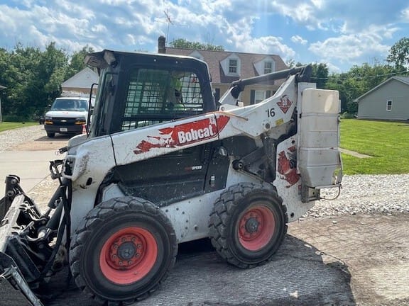 Main image Bobcat S76