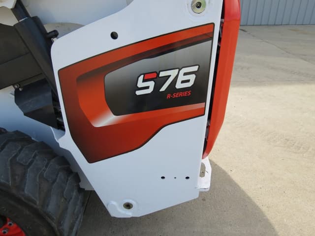 Image of Bobcat S76 equipment image 4