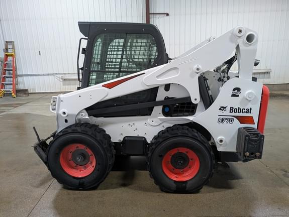 Image of Bobcat S770 equipment image 1