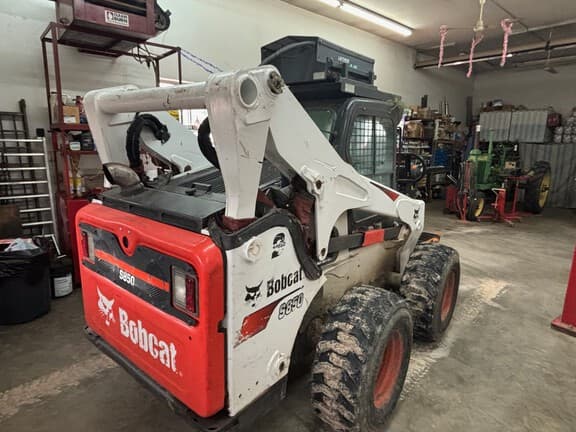 Image of Bobcat S850 equipment image 2