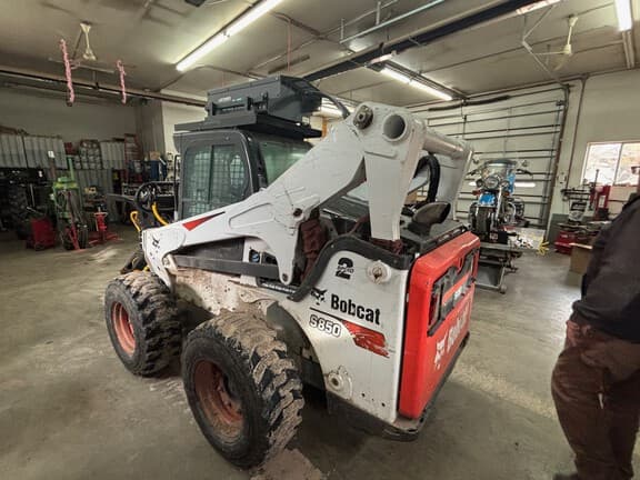 Image of Bobcat S850 equipment image 1