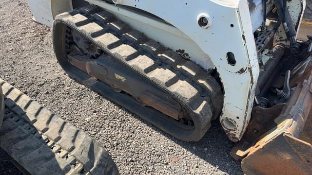 Image of Bobcat T450 equipment image 4