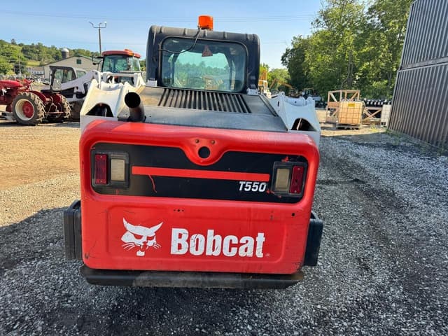Image of Bobcat T550 equipment image 3
