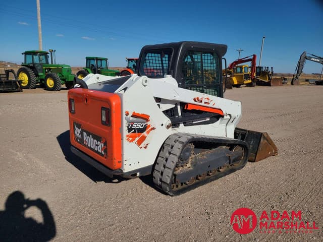 Image of Bobcat T550 equipment image 2