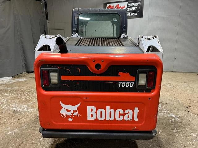 Image of Bobcat T550 equipment image 3