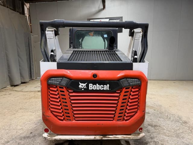 Image of Bobcat T64 equipment image 3