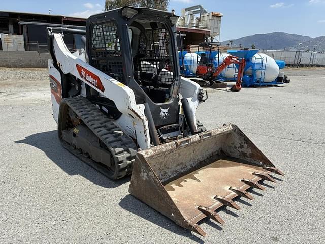 Image of Bobcat T64 equipment image 1