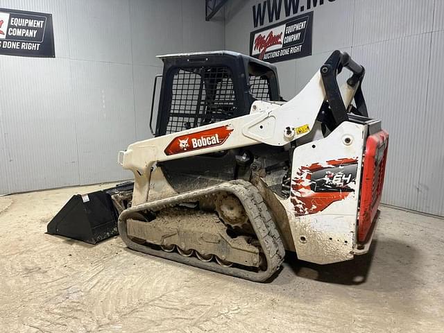 Image of Bobcat T64 equipment image 2
