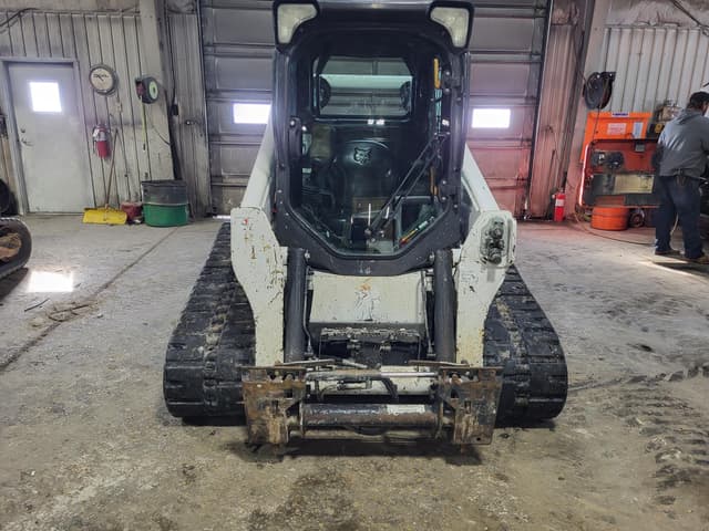 Image of Bobcat T650 equipment image 3