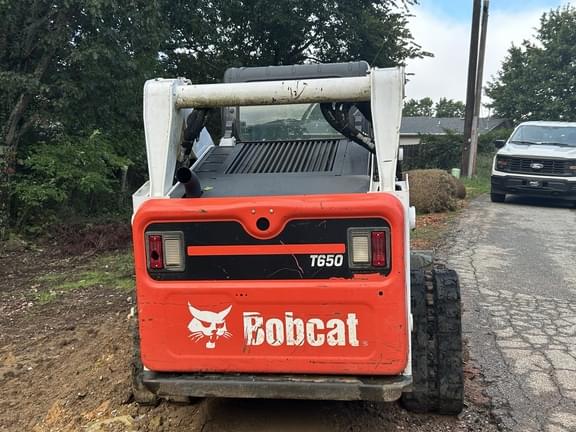 Image of Bobcat T650 equipment image 2