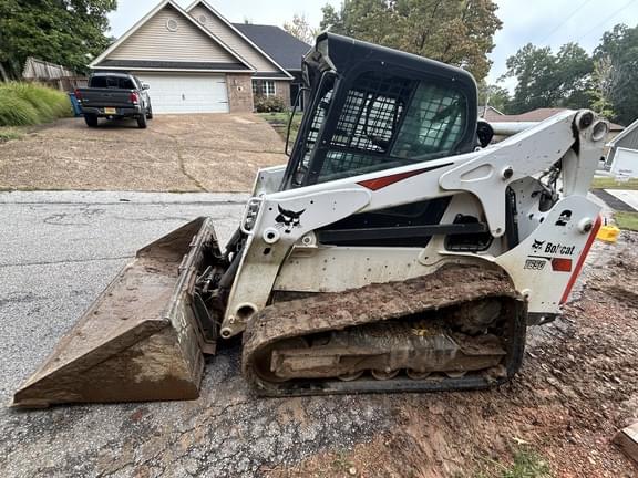 Image of Bobcat T650 equipment image 4