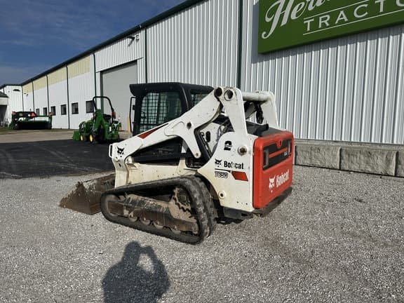 Image of Bobcat T650 equipment image 4