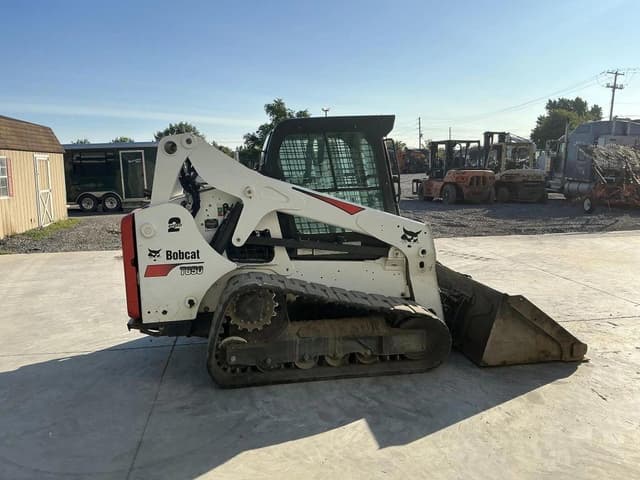 Image of Bobcat T650 equipment image 4