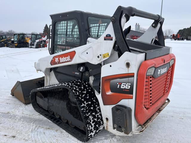 Image of Bobcat T66 equipment image 4