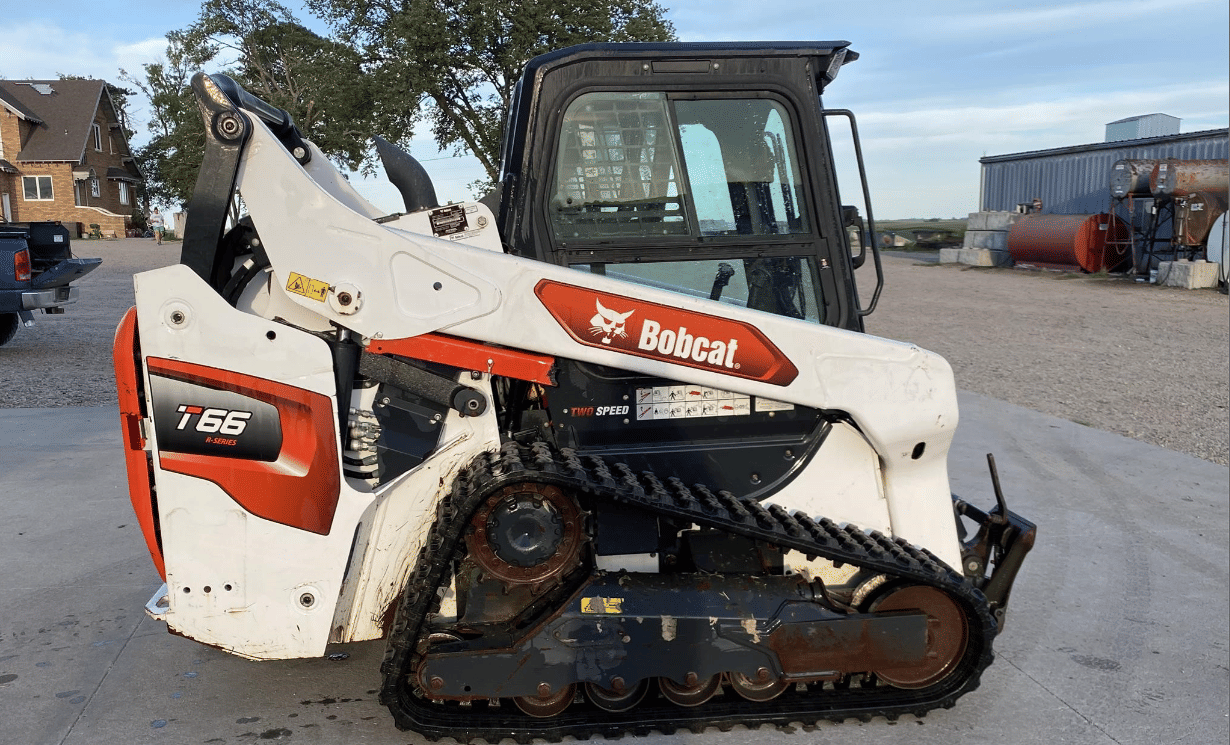Main image Bobcat T66
