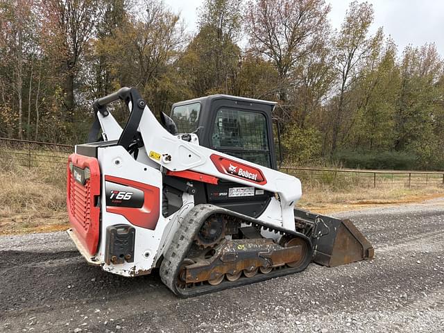 Image of Bobcat T66 equipment image 3