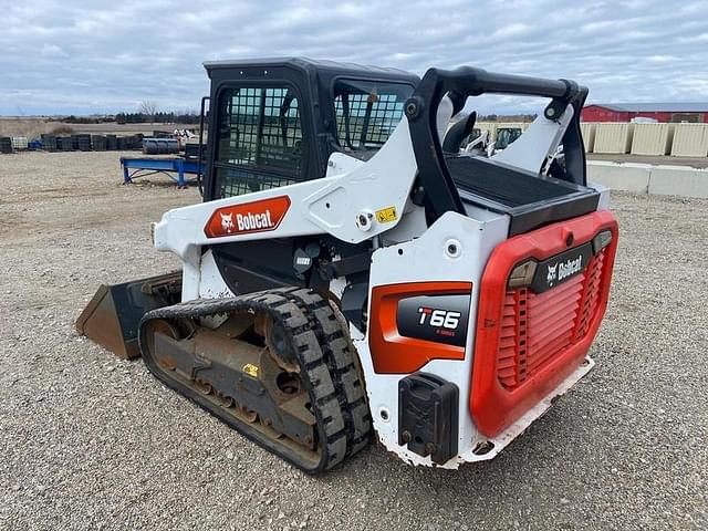 Image of Bobcat T66 equipment image 2