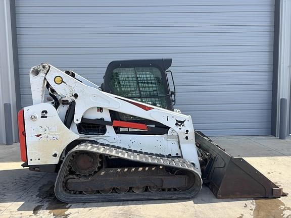 Image of Bobcat T740 equipment image 4