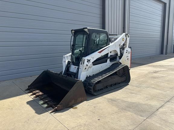 Image of Bobcat T740 equipment image 1