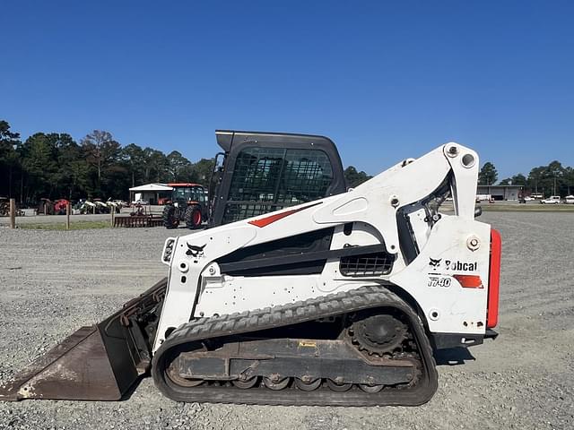 Image of Bobcat T740 equipment image 1