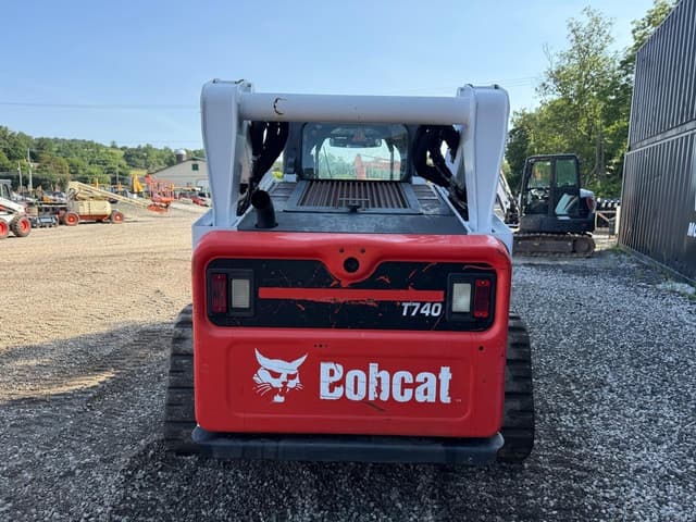 Image of Bobcat T740 equipment image 2