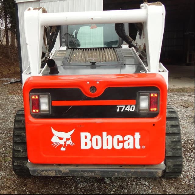 Image of Bobcat T740 equipment image 4