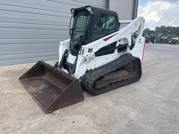 Image of Bobcat T740 equipment image 2