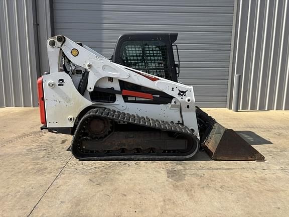 Image of Bobcat T740 equipment image 4