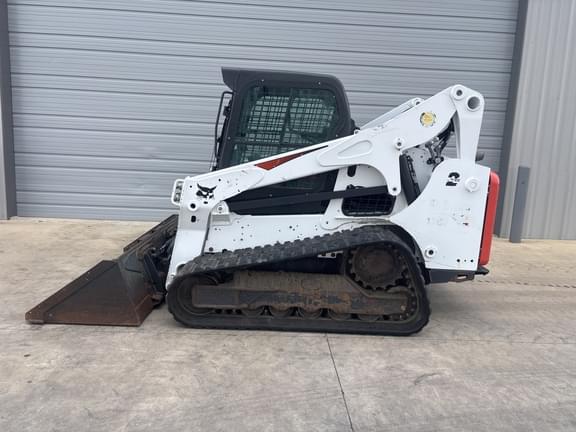 Image of Bobcat T740 equipment image 1