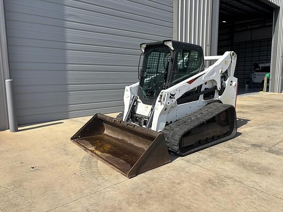Image of Bobcat T740 equipment image 1