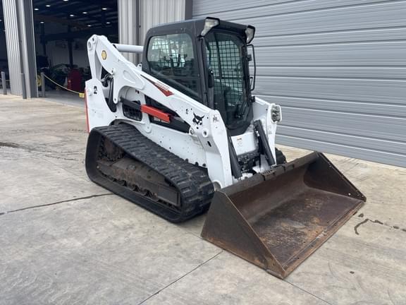 Image of Bobcat T740 equipment image 4
