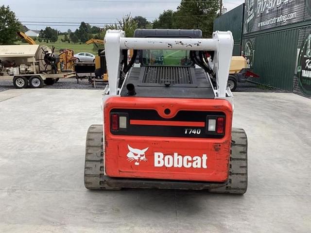 Image of Bobcat T740 equipment image 2