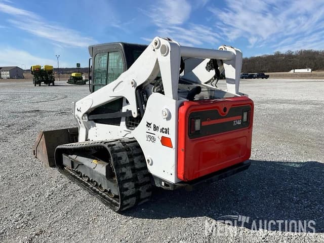 Image of Bobcat T740 equipment image 3