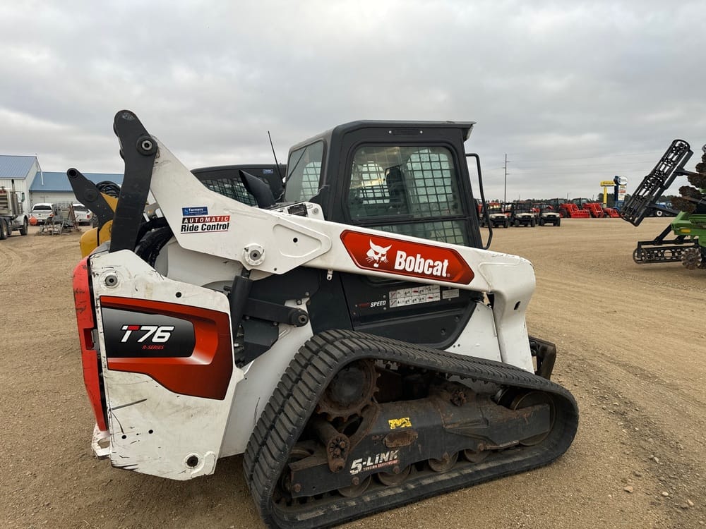 2020 Bobcat T76 Equipment Image0