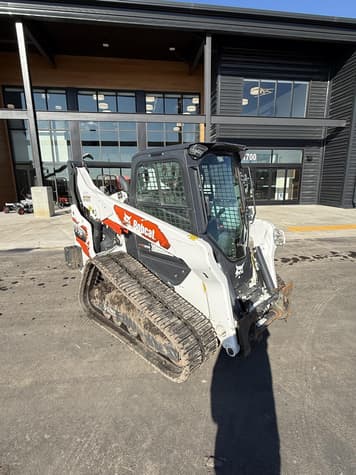 Main image Bobcat T76
