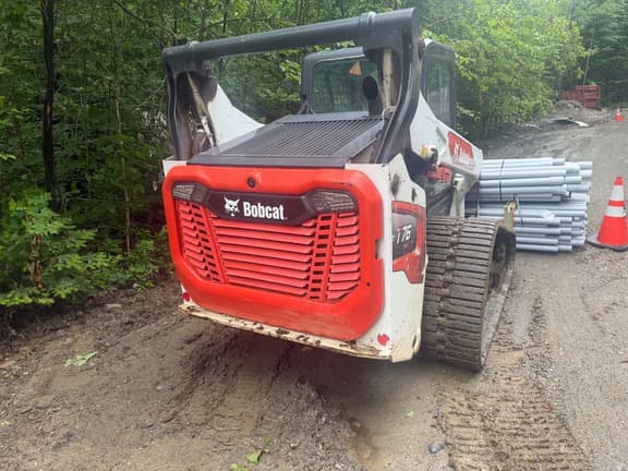 Image of Bobcat T76 equipment image 3