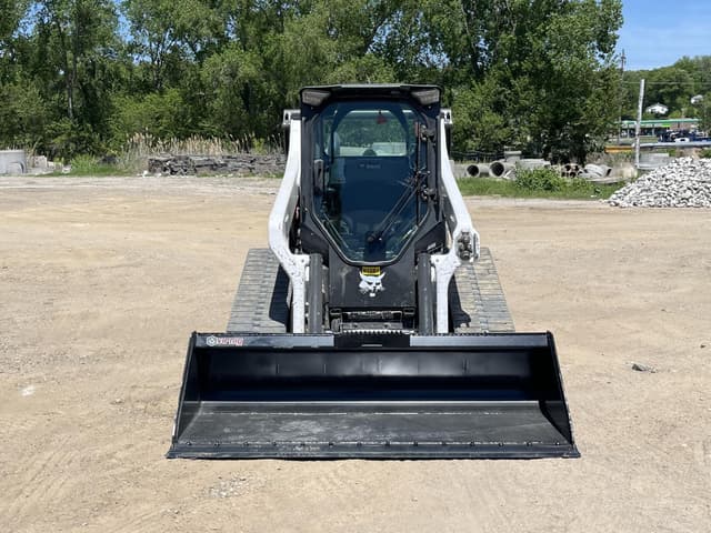 Image of Bobcat T76 equipment image 2