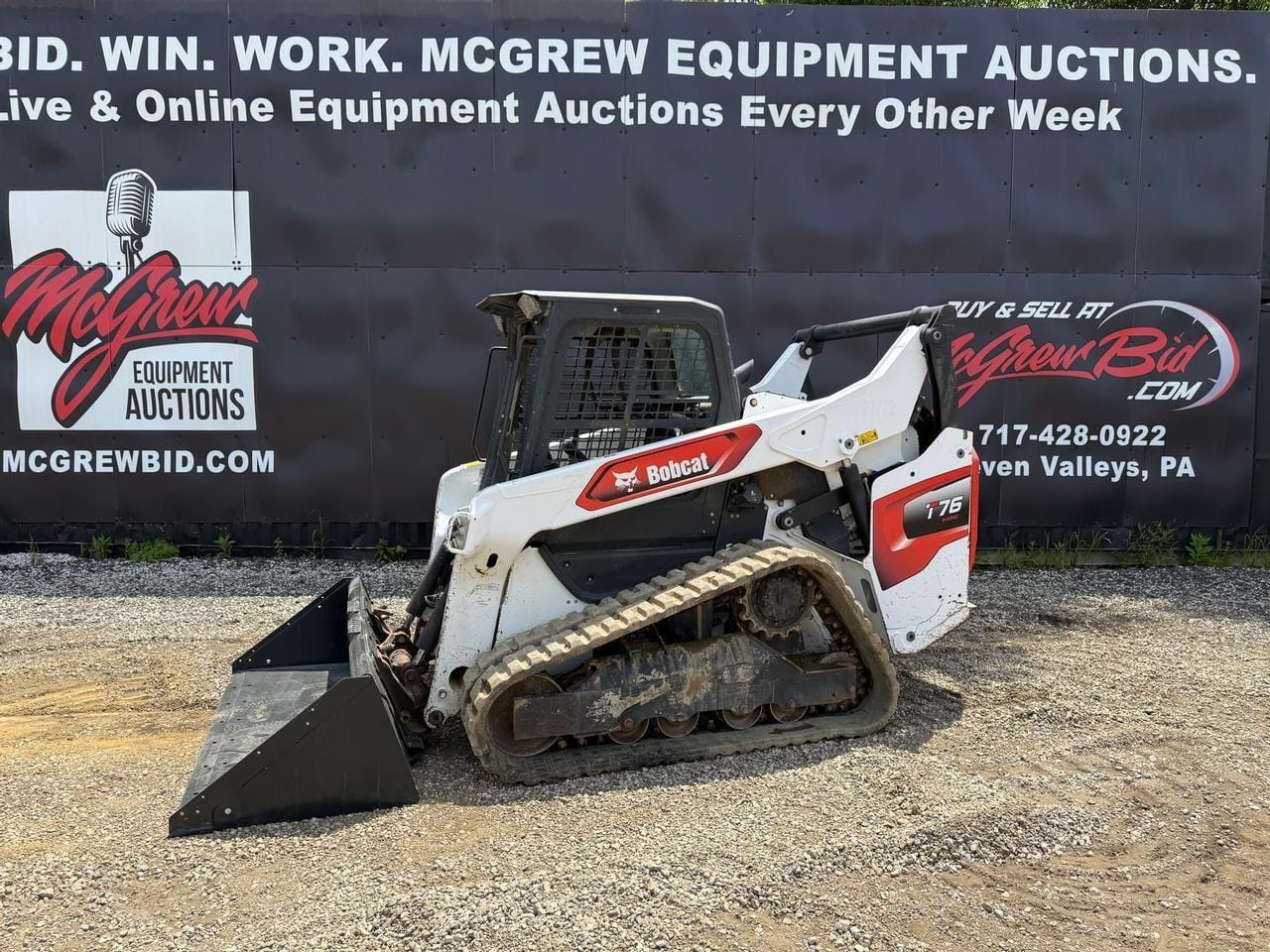 2020 Bobcat T76 Equipment Image0